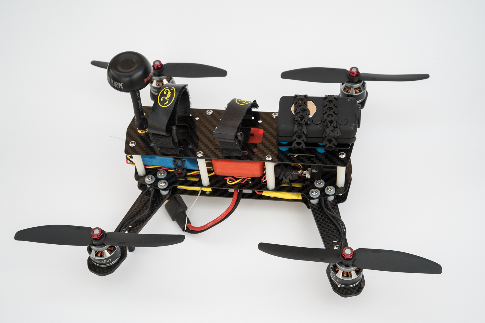 Drone-rc.com, du matériel pour fabriquer des drones et des forfaits de  montage adaptés - Le Monde Numérique